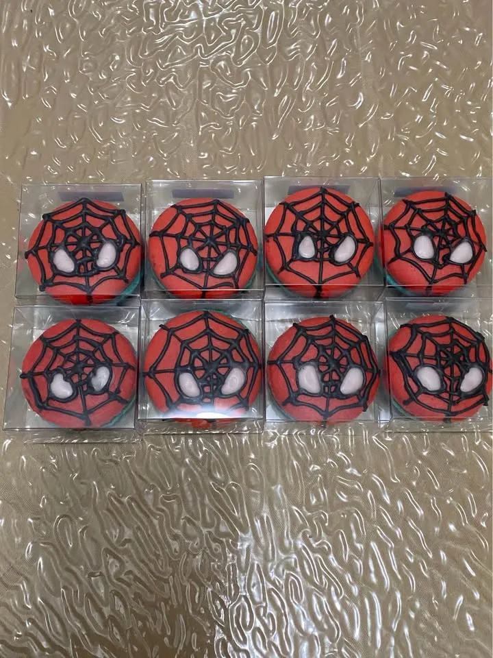 Superhero Macarons image indicator(4)