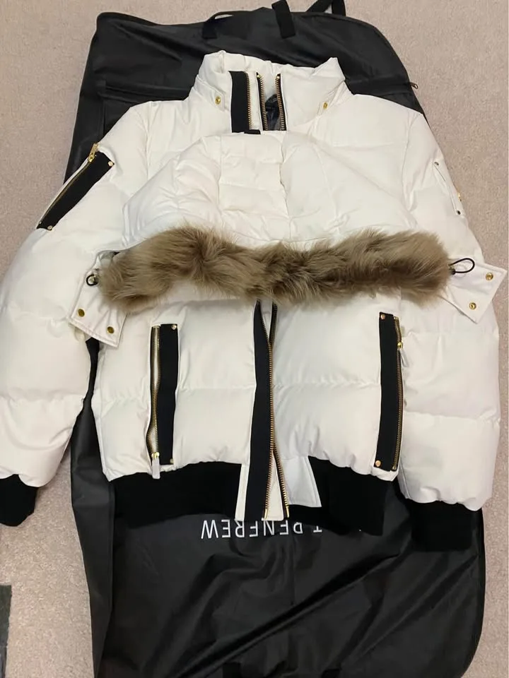 Moose Knuckles brand new Large men’s image indicator(2)