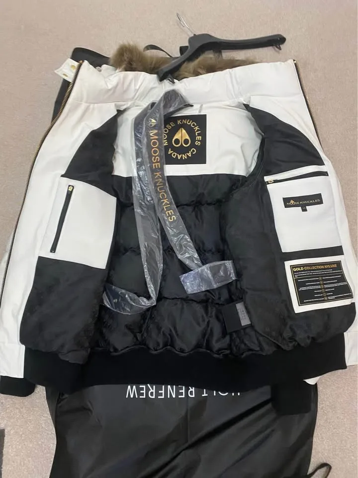 Moose Knuckles brand new Large men’s image indicator(3)