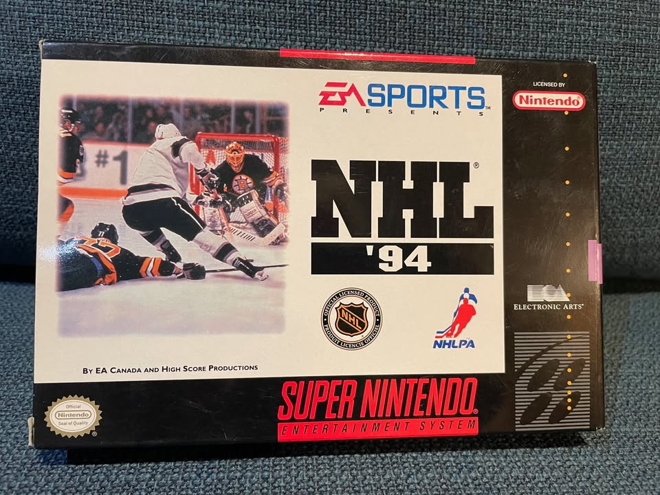 SNES NHL 94, CIB in Near-Perfect Condition - photo 2