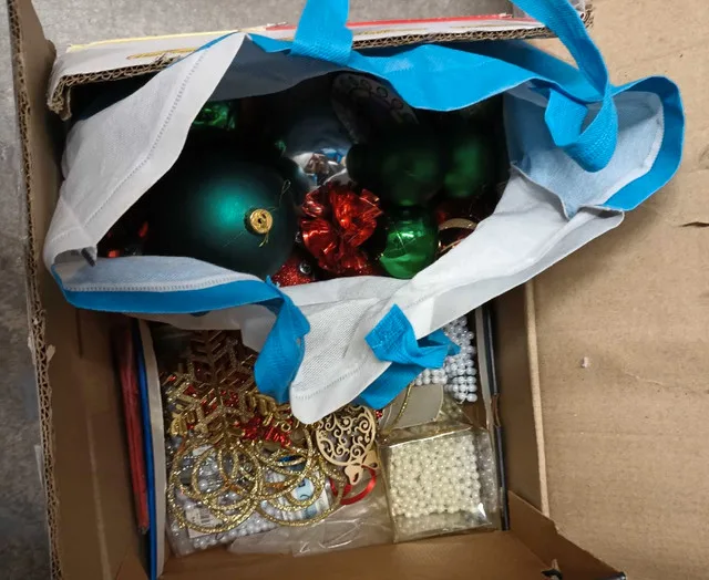 Decorative christmans ornaments image indicator(2)