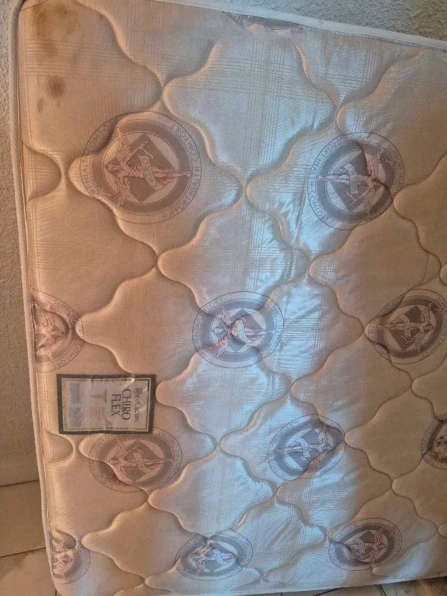 Queen size Matress image indicator(3)