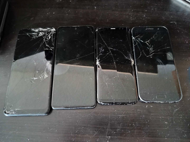 4 Samsung Phones for Parts - photo 2