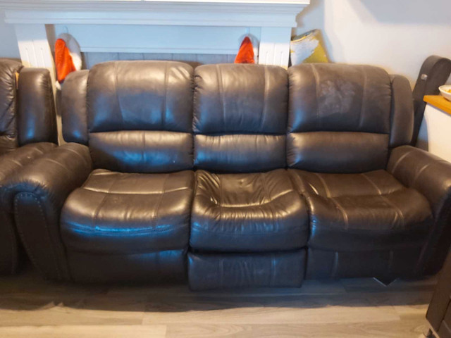 Free Soft Leather Couch - photo 2