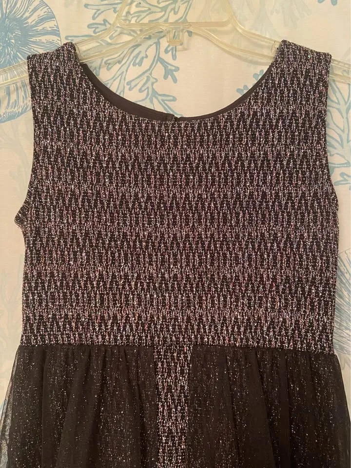 Girl’s fancy black sparkly dress, size 12. *Excellent Condition! image indicator(2)