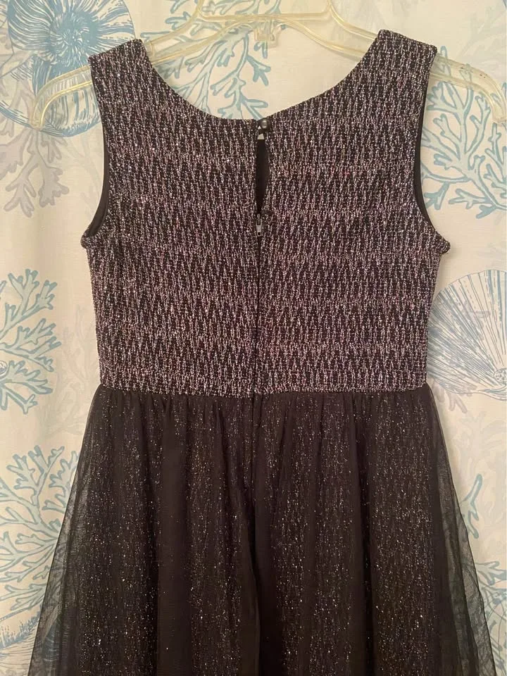 Girl’s fancy black sparkly dress, size 12. *Excellent Condition! image indicator(6)