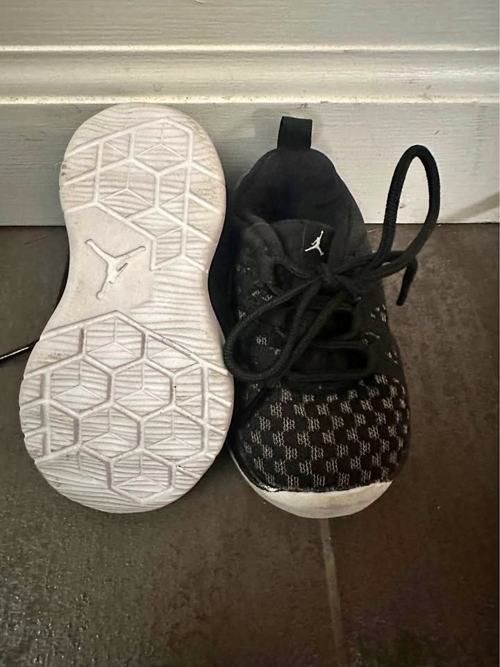 Jordan shoes 4c