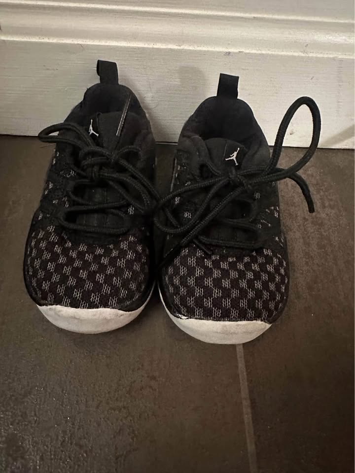 Jordan shoes 4c - photo 3