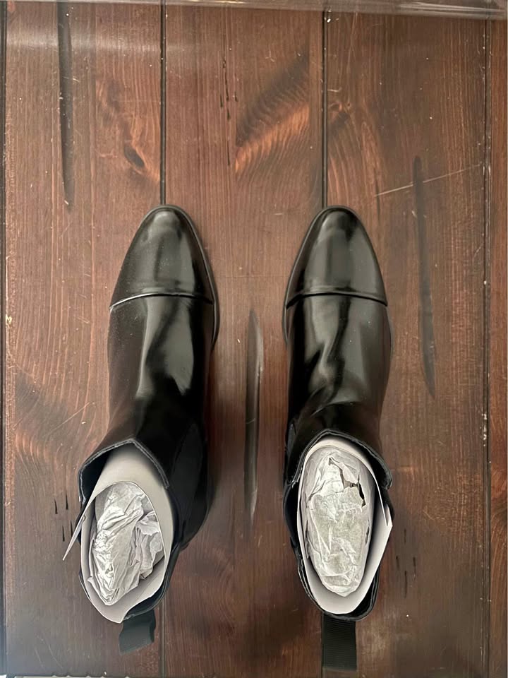 Chelsea boots