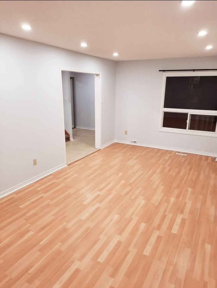 3 Beds 2 Baths - House - photo 2