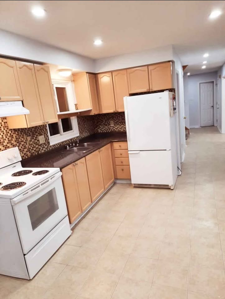 3 Beds 2 Baths - House - photo 5