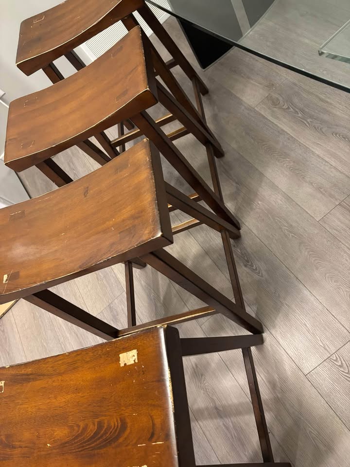 Vintage wood chairs - photo 3