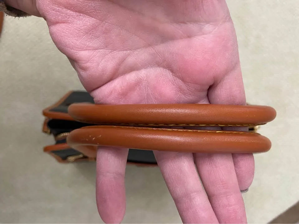 Vintage Dooney & Bourke Navy Blue/Tan Buckle Satchel image indicator(6)