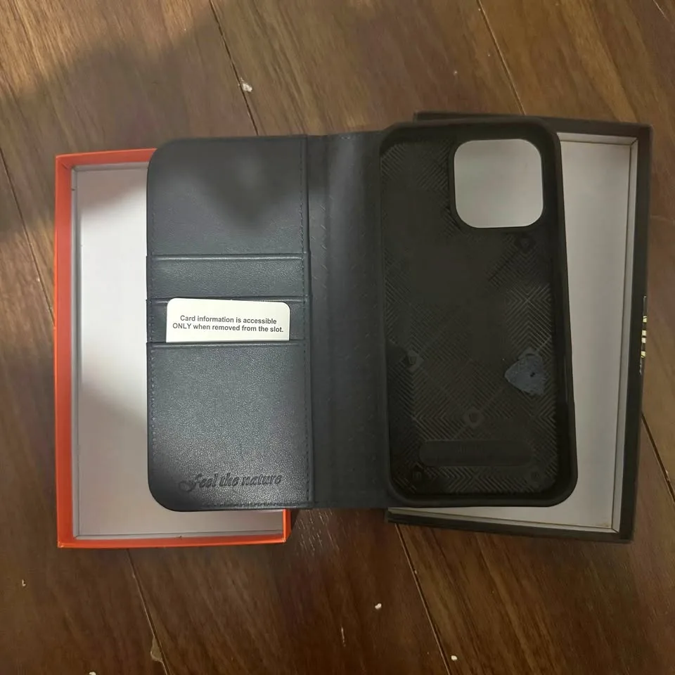 Iphone 16 pro max case leather thumbnail