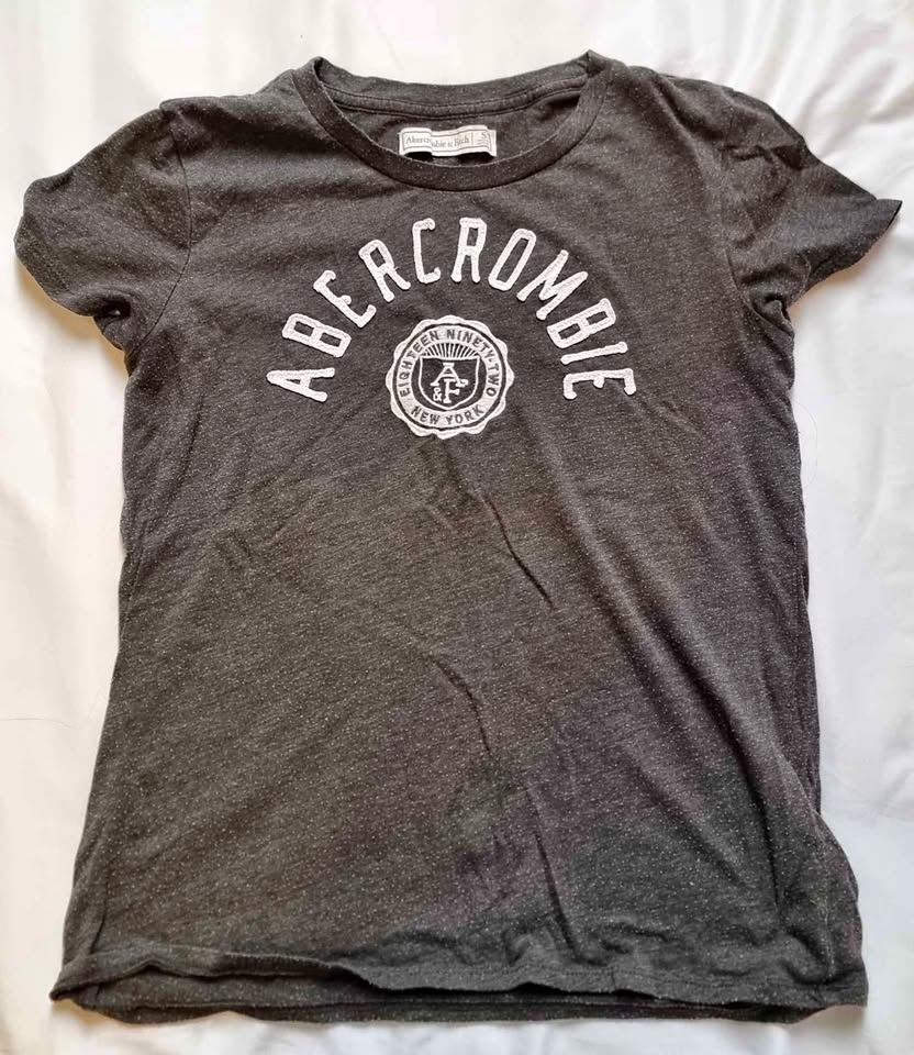 Wardrobe sale - tshirt