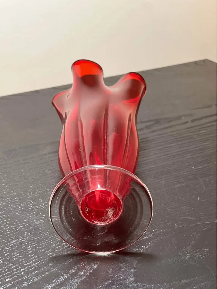 Ruby Red Hand Blown 7” Handkerchief Glass Vase image indicator(4)