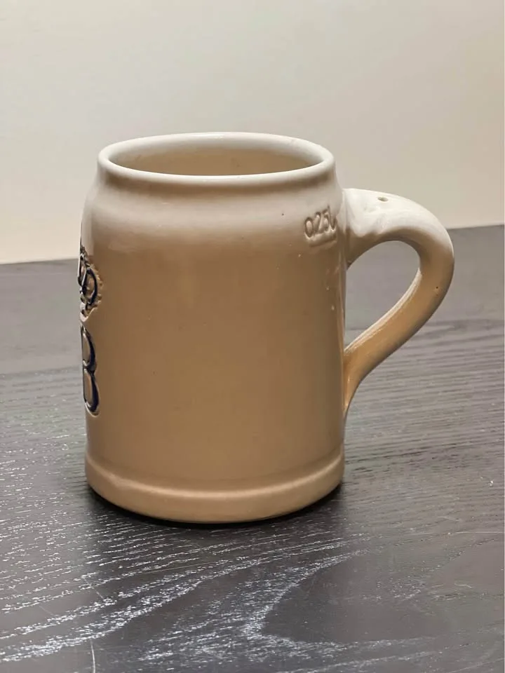 Hofbräuhaus Stein - Gray & Cobalt Stoneware Mug image indicator(4)