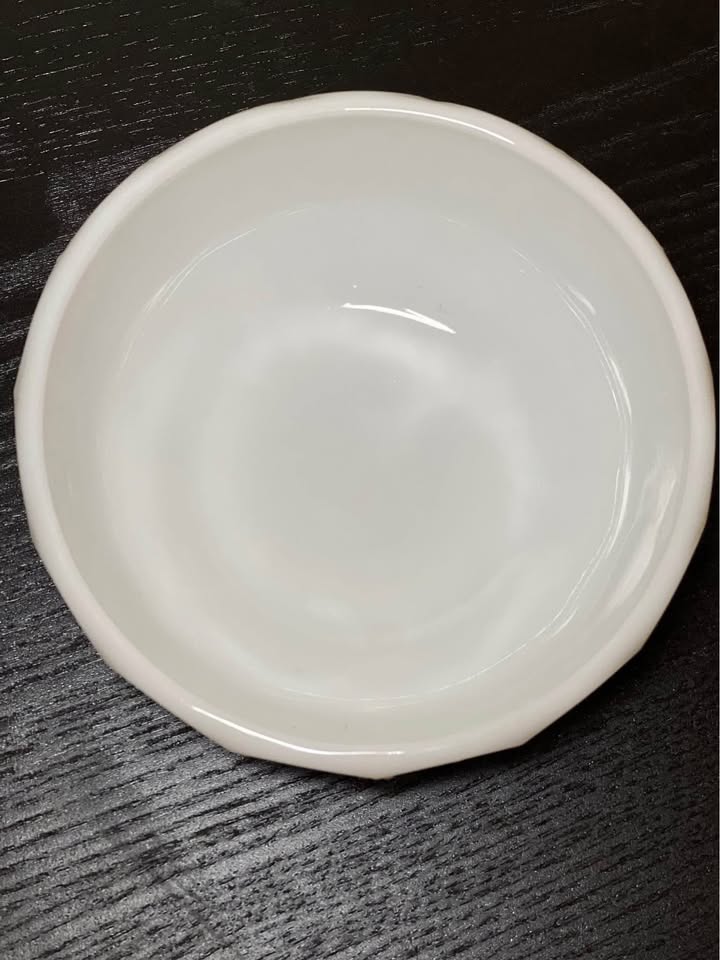 Westmoreland Paneled Grape Milk Glass Bowl - photo 4
