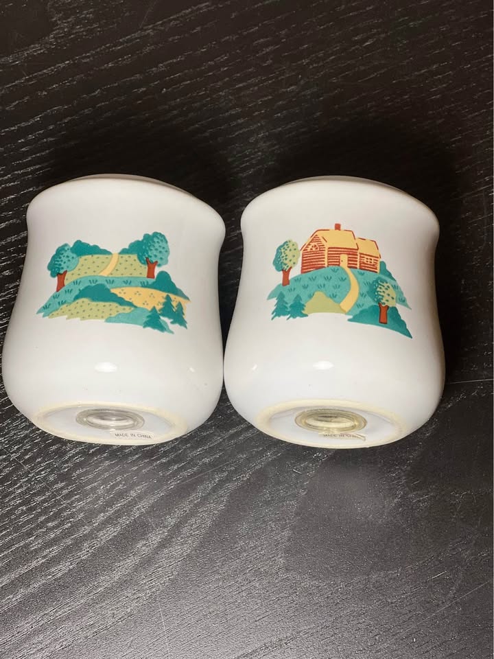 Corelle salt and pepper shakers in the "Landscape" pattern - photo 4