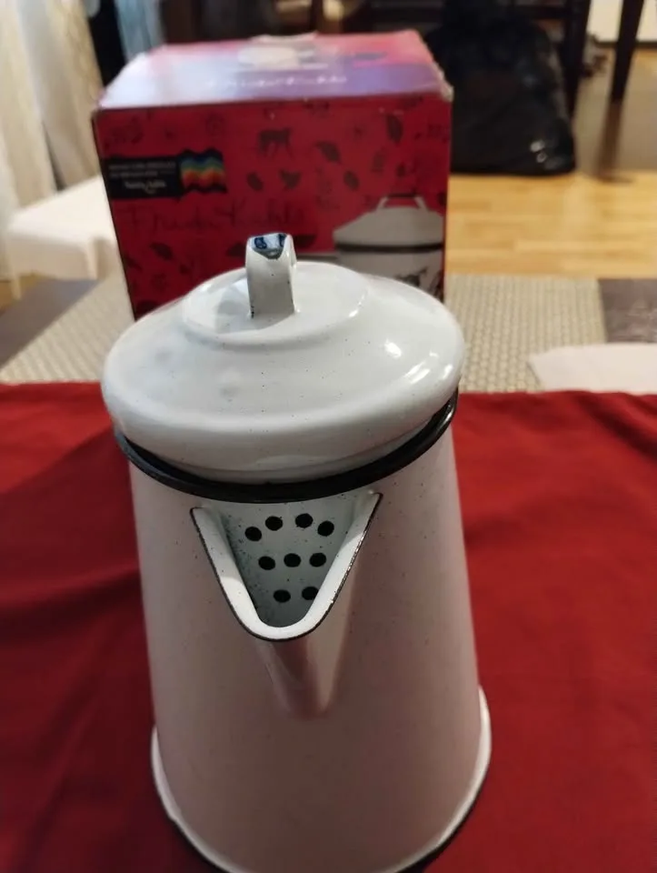 New Frida Kahlo cafetera ( Pot Kettle ) image indicator(3)