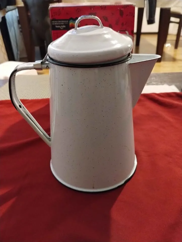 New Frida Kahlo cafetera ( Pot Kettle ) image indicator(5)