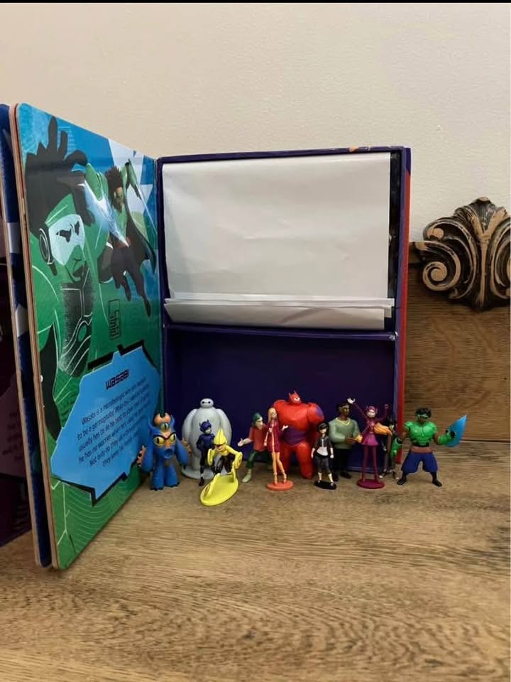 Disney Big Hero 6 My Busy Book - photo 2
