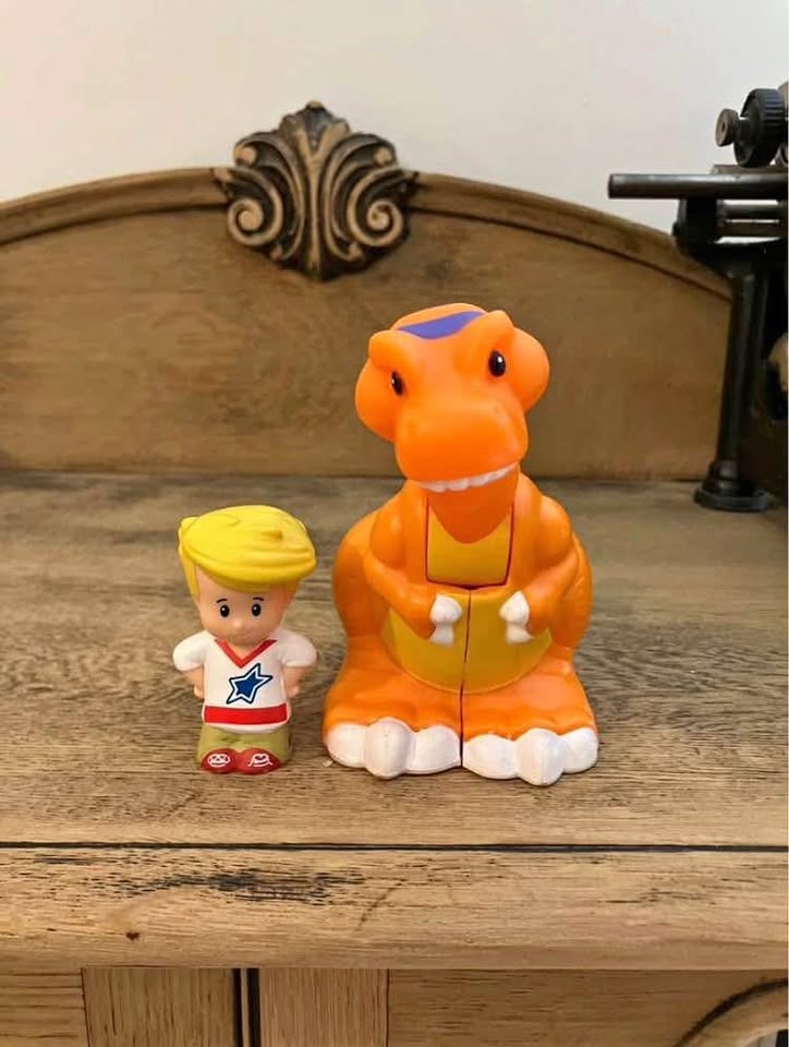 Fisher-Price Little People T- Rex and Eddie