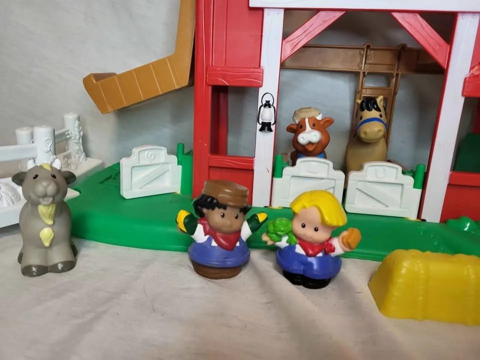 Little People Fun Sounds Barn image indicator(7)