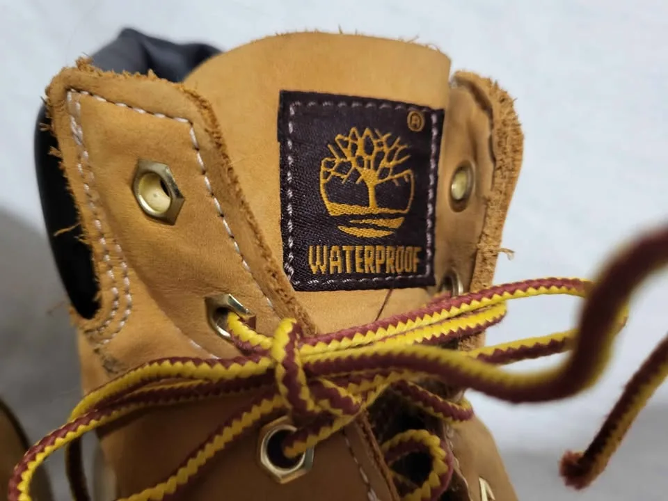 Youth Waterproof Leather Timberland Boots US size 6 Euro Size 39 image indicator(2)