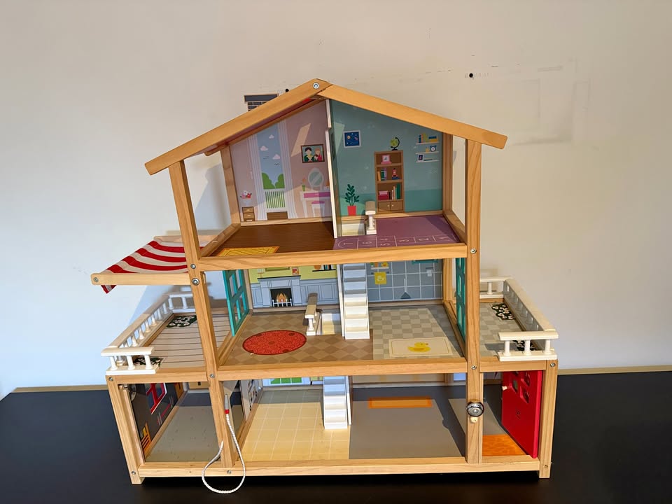 Huge Hape Doll Family Mansion