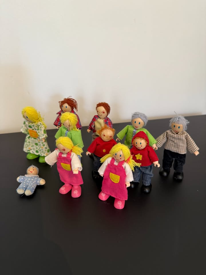 Huge Hape Doll Family Mansion - photo 2