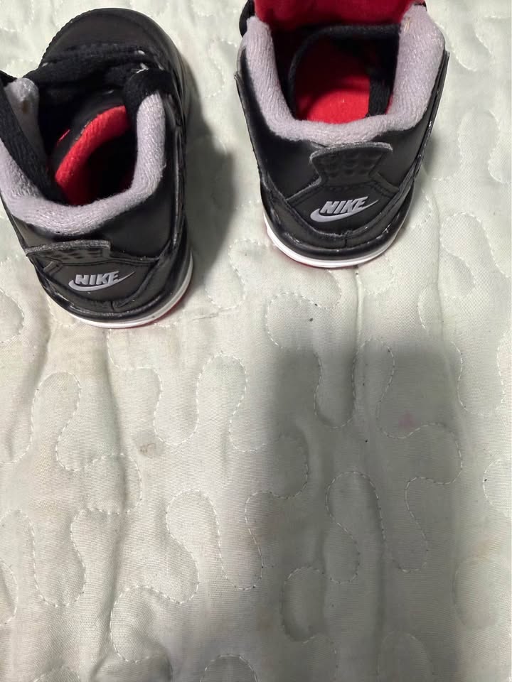 Nike boys pre owned Jordan 4 retro size 4c - photo 4