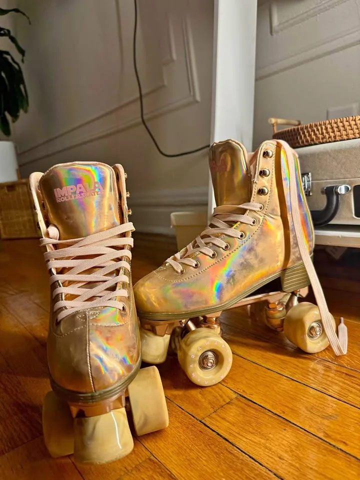 Impala Roller Skates & Protective Set thumbnail