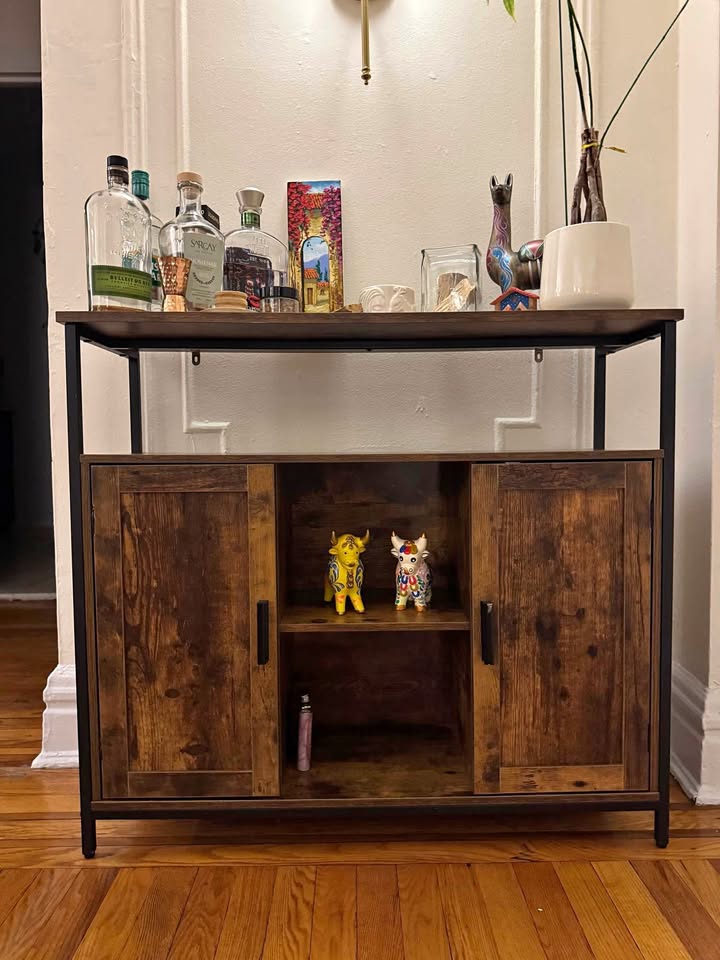 Industrial Floor Storage Cabinet with 2 Doors.