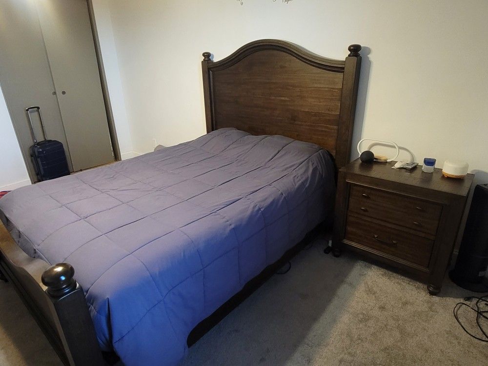 4PC Queen Bed Set with Adjustable Base- Raymour And Flanigan - photo 3