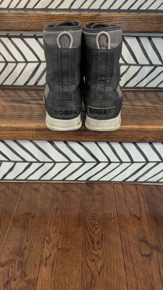 Women's Sorel Boots Size 10 image indicator(4)