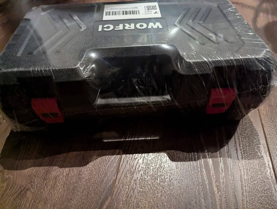 Cordless Trimmer with 2x Batteries - New - photo 4