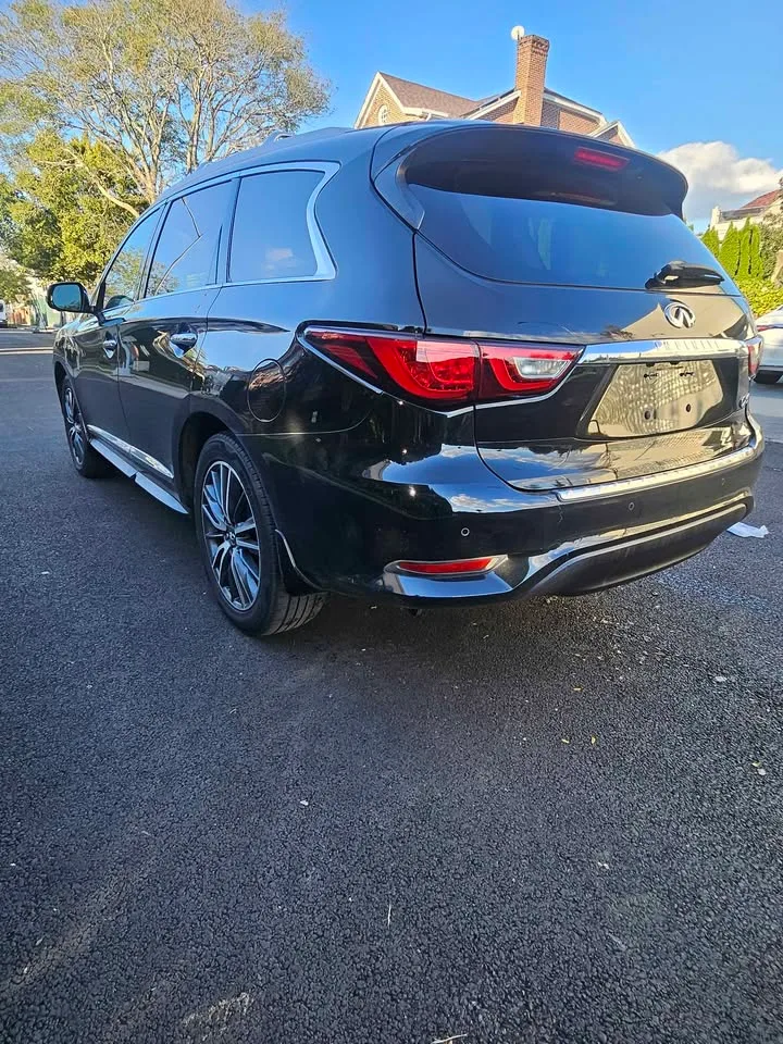 2017 Infiniti QX60 LUXE Sport Utility 4D image indicator(3)