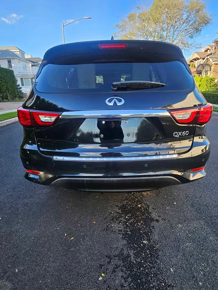 2017 Infiniti QX60 LUXE Sport Utility 4D image indicator(4)