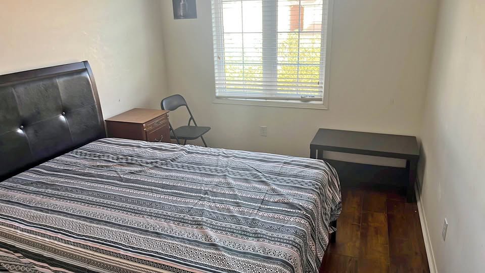 1 Bed 1 Bath - House
