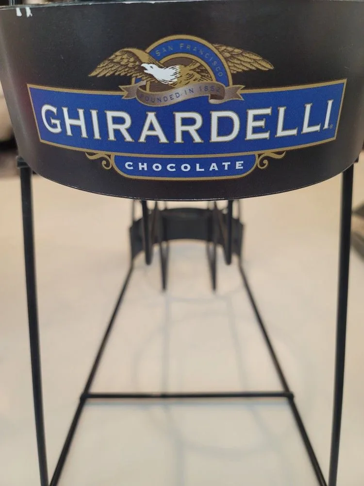Ghirardelli 3 Tier 64 Oz Sauce Rack image indicator(2)