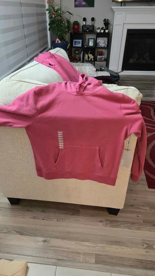 Brand new sweatsuit image indicator(2)