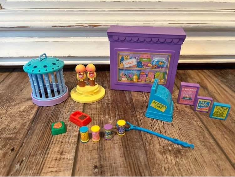 Vintage Littlest Pet Shop Playset no Case, with Twin Birds