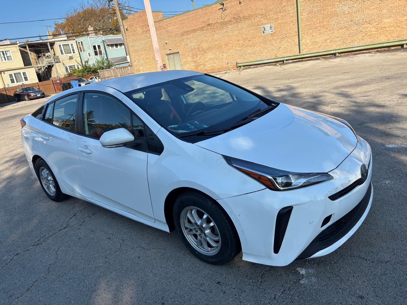 2021 Toyota Prius - photo 2