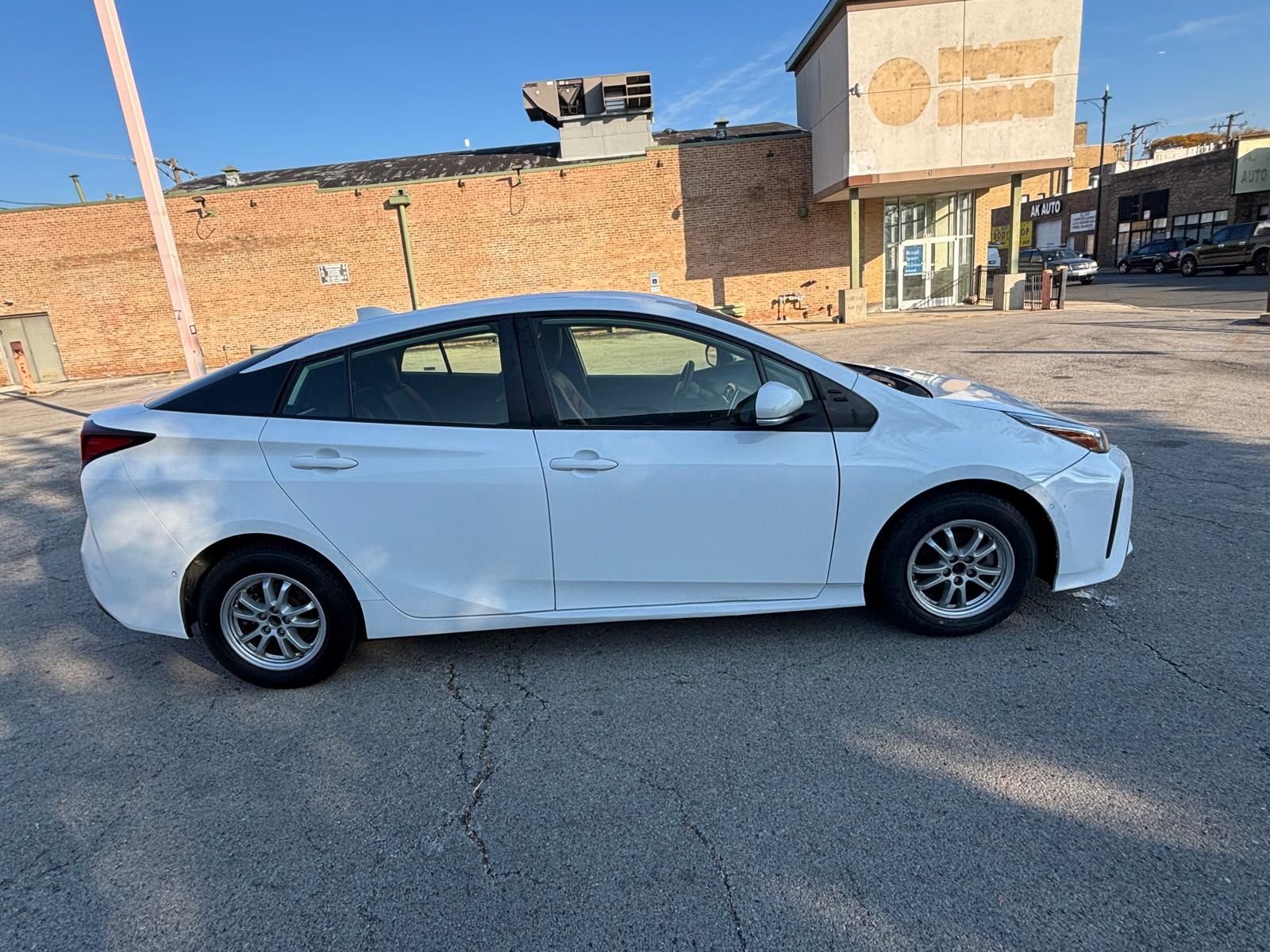2021 Toyota Prius - photo 3