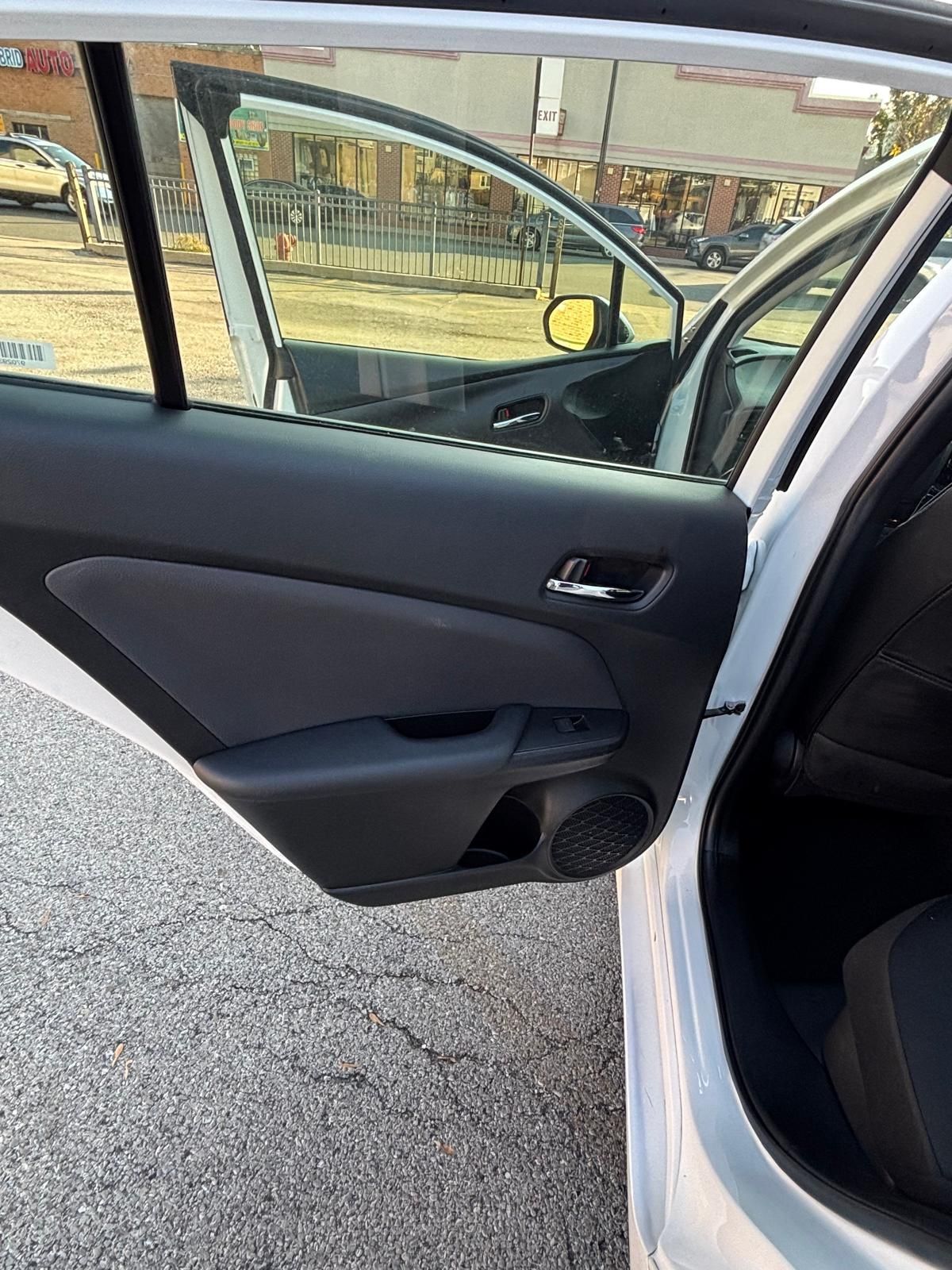 2021 Toyota Prius - photo 4
