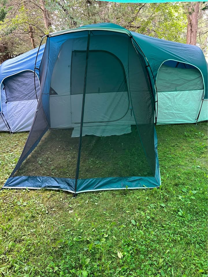 Ozark 10-person family Tent - photo 2