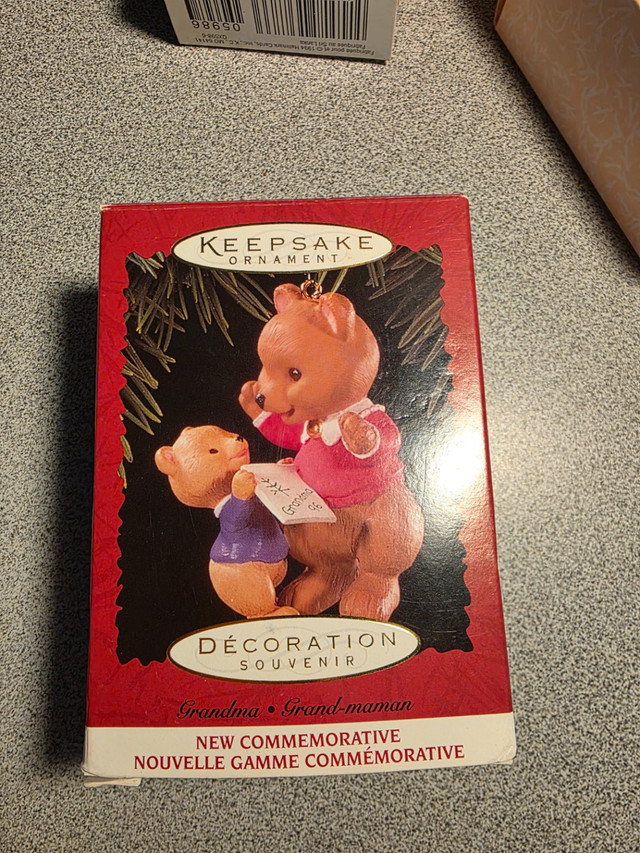 2 X Hallmark Keepsake Christmas Ornament Elves/Grandma NEW$10 - photo 2