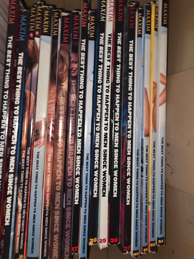 48 Maxxum Magazines 1990's 2000's In Good Condition image indicator(4)