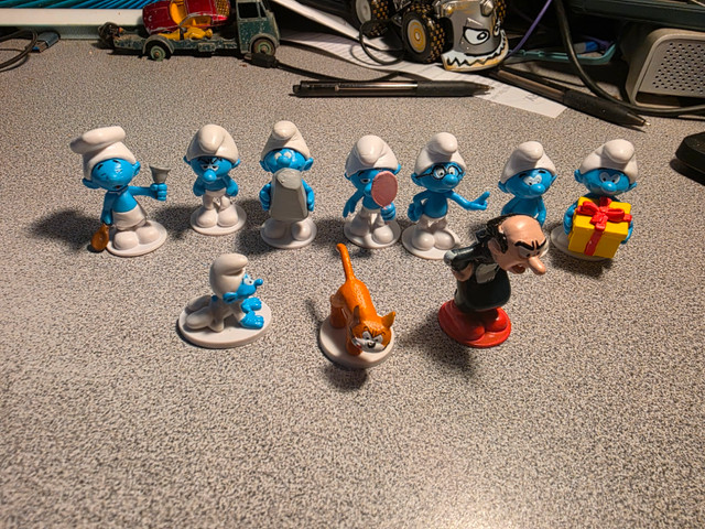 10 X Smurf Mini Figures 2013In good condition